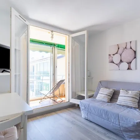 Apartment Magnificent Sea View *